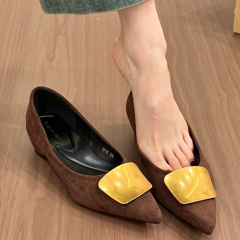 Summer Clothing Stores - Mulheres bombas de salto baixo apontou